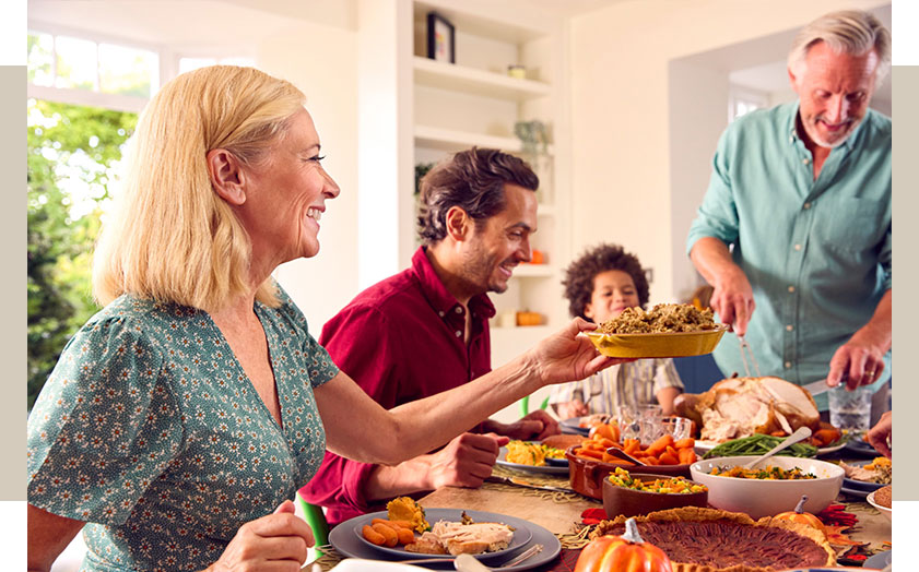 family around thanksgiving table